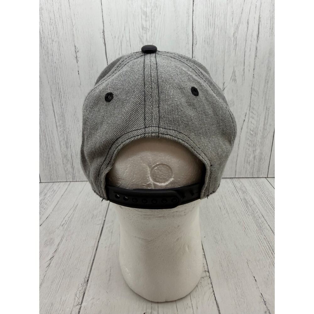 Destiny 2 Raid Snapback Black Faux Leather Brim Gray Hat Skull Sword Bungie - Picture 4 of 8